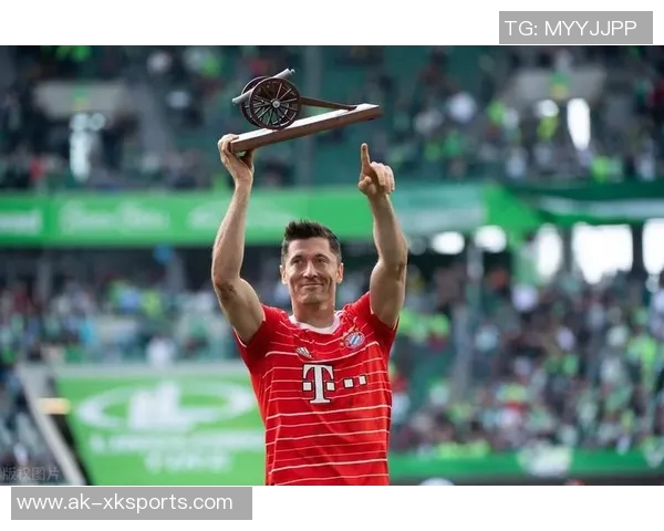 莱万领衔拜仁对决狼堡决战德甲赛场再创辉煌